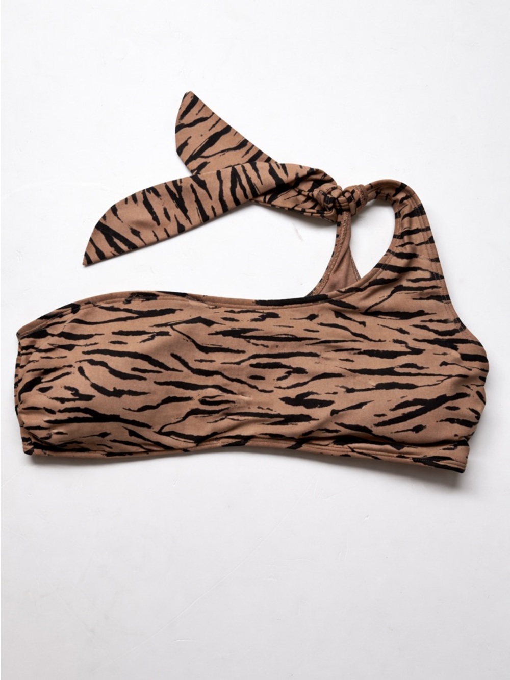 🐆 Abercrombie & Fitch One-Shoulder Tiger Bikini Top 🐆